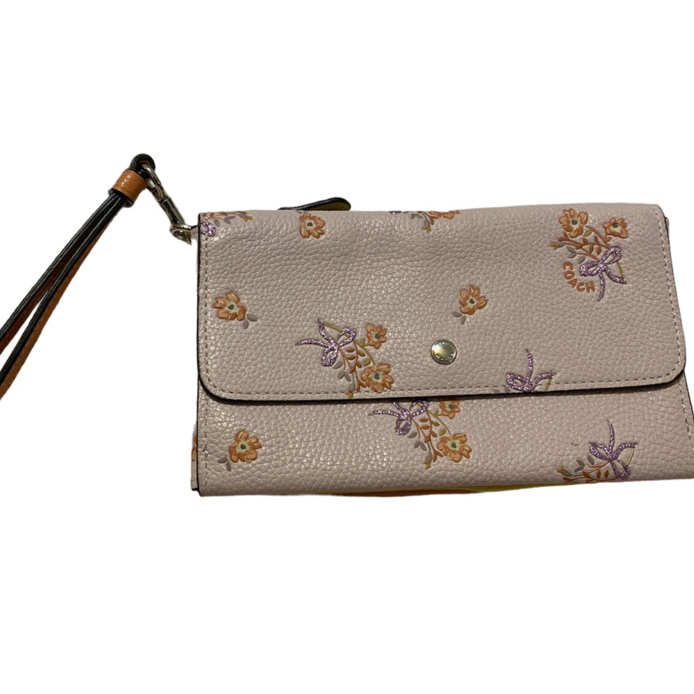 Coach three zip wristlet